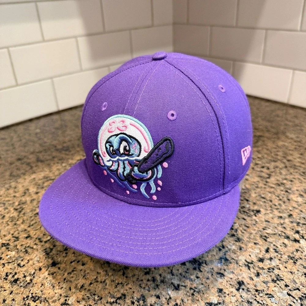 Jersey Shore BlueClaws New Era 59FIFTY Hat 7 5/8 Copa‎ Diversion Medusas Purple